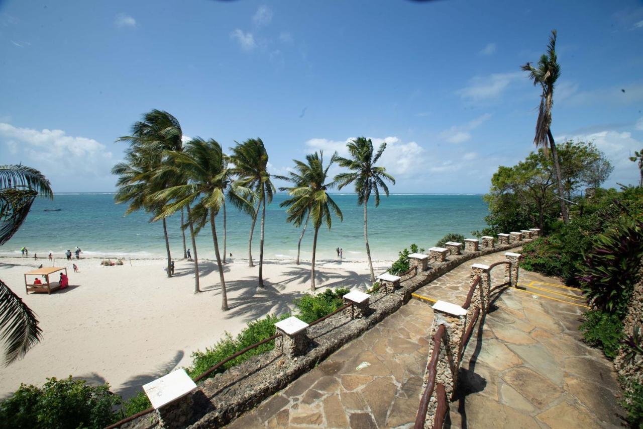 Prideinn Paradise Beach Resort & Spa מומבסה מראה חיצוני תמונה